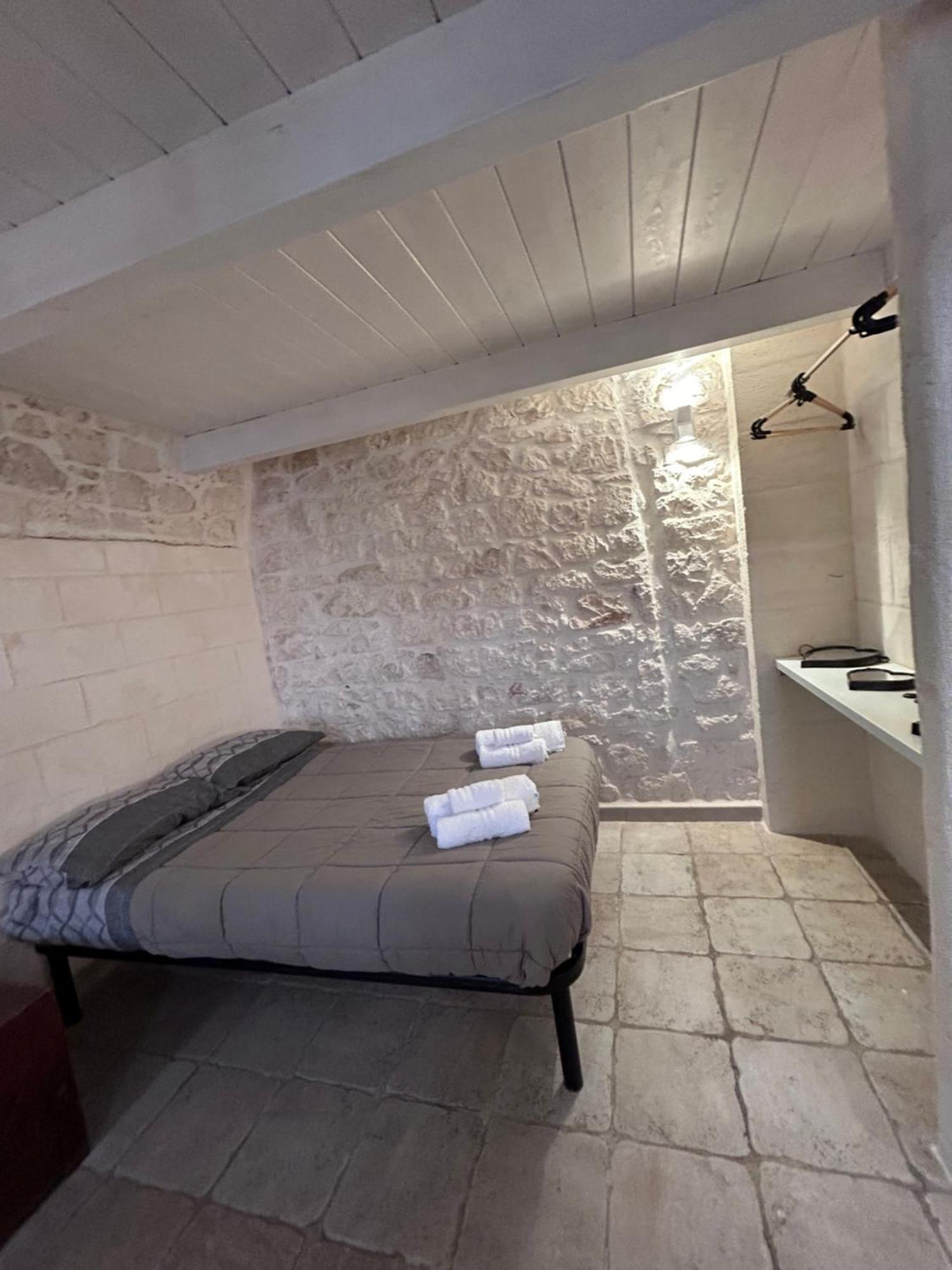 La 13 Guest House Ostuni Exterior photo