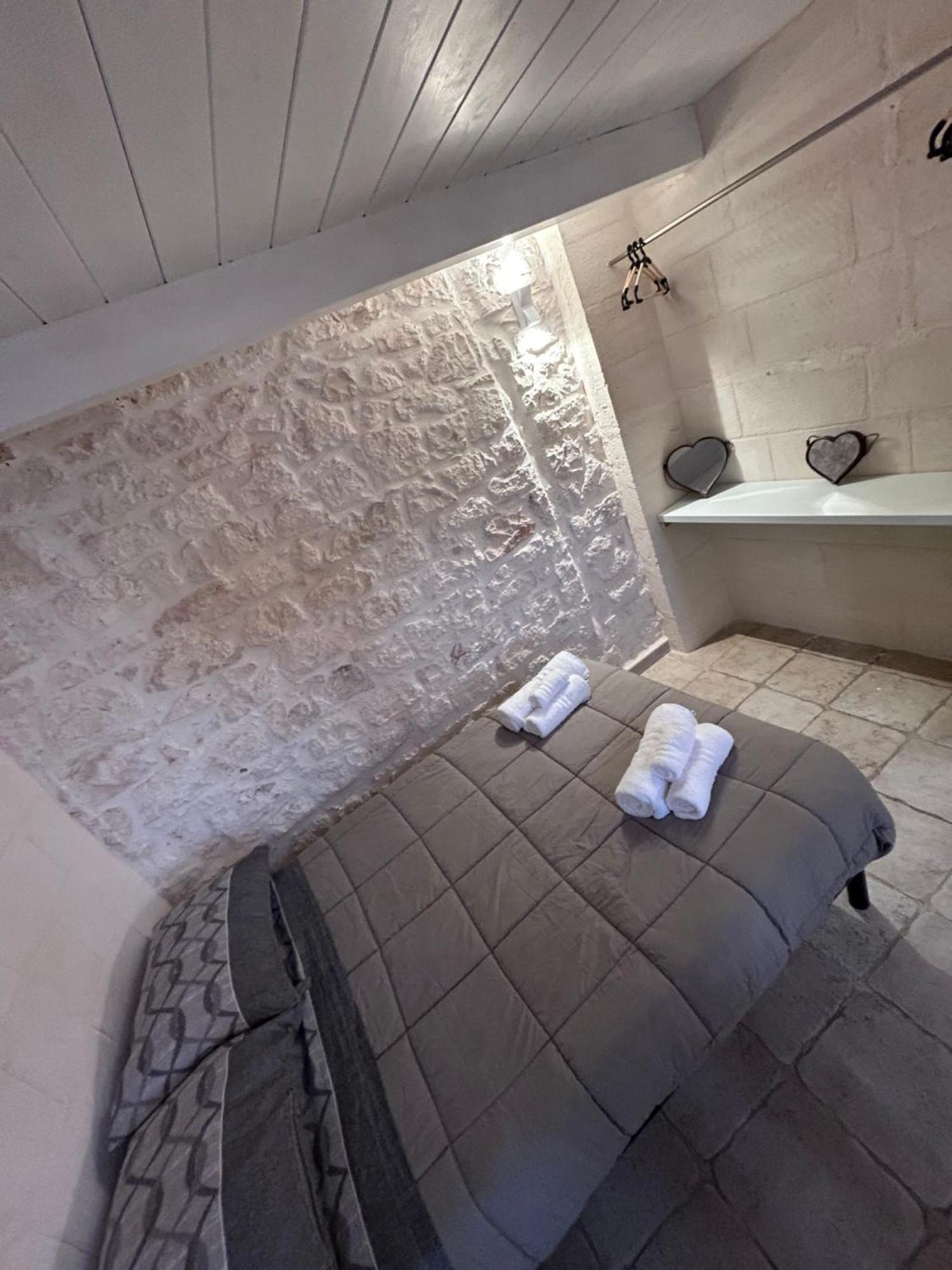La 13 Guest House Ostuni Exterior photo