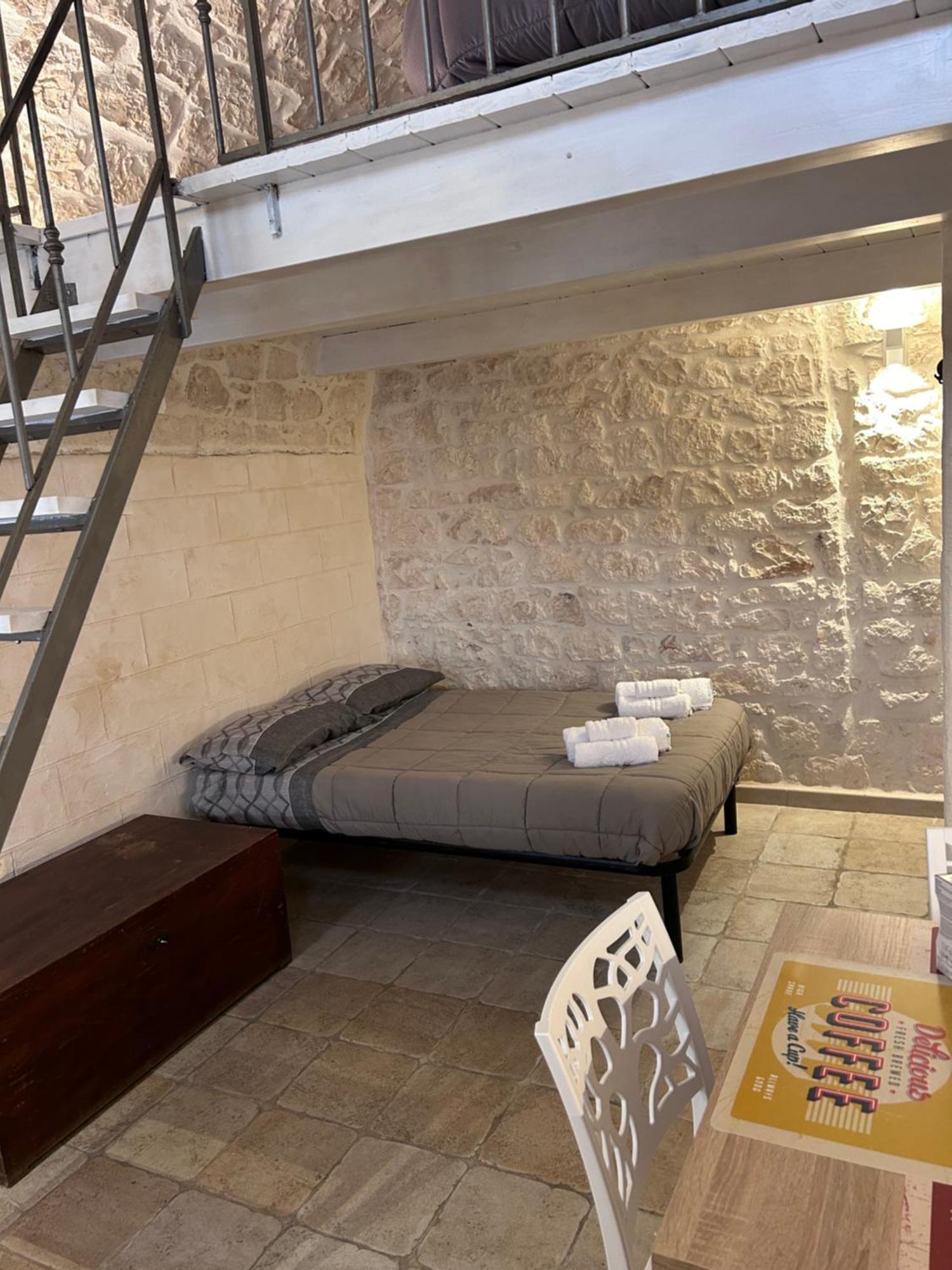 La 13 Guest House Ostuni Exterior photo